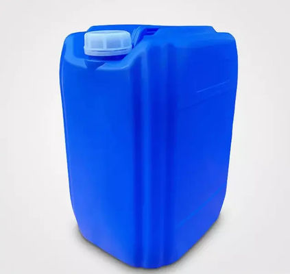 正方形30Lのプラスチック ドラムを囲んだ空オイル ドラムねじ帽子を形づけなさい